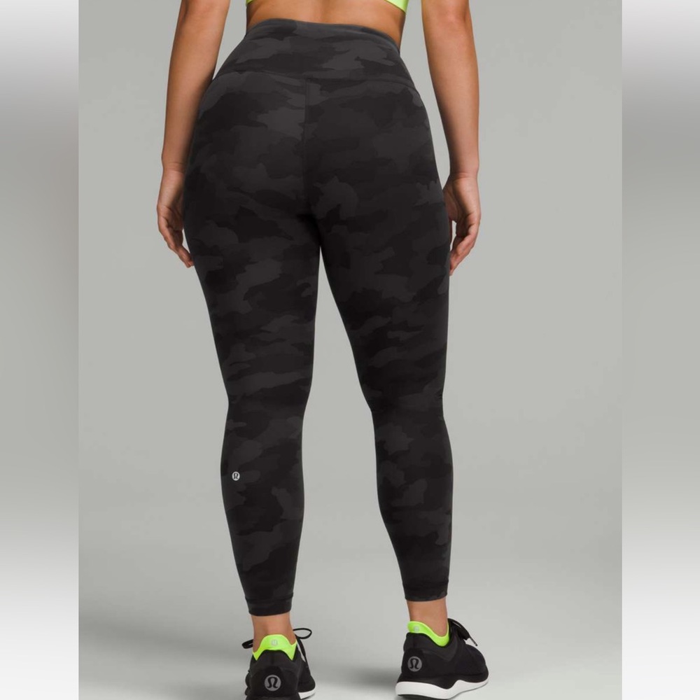 Lululemon Wunder Train Contour Fit leggings 25"
Heritage Camo Deep Coal Multi 6